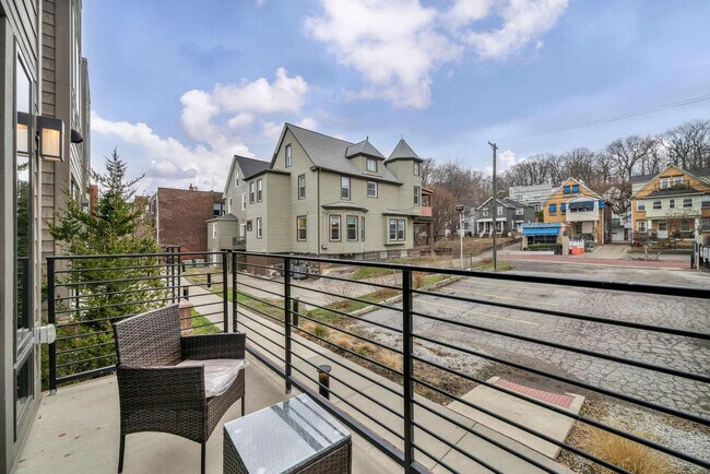 Building Photo - 2189 Cornell Rd