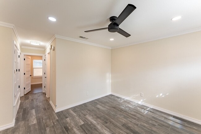 Building Photo - Modern Elegance in Vibrant East Austin: Chic Duplex with Stylish Upgrades, Private Oasis, Prime L...