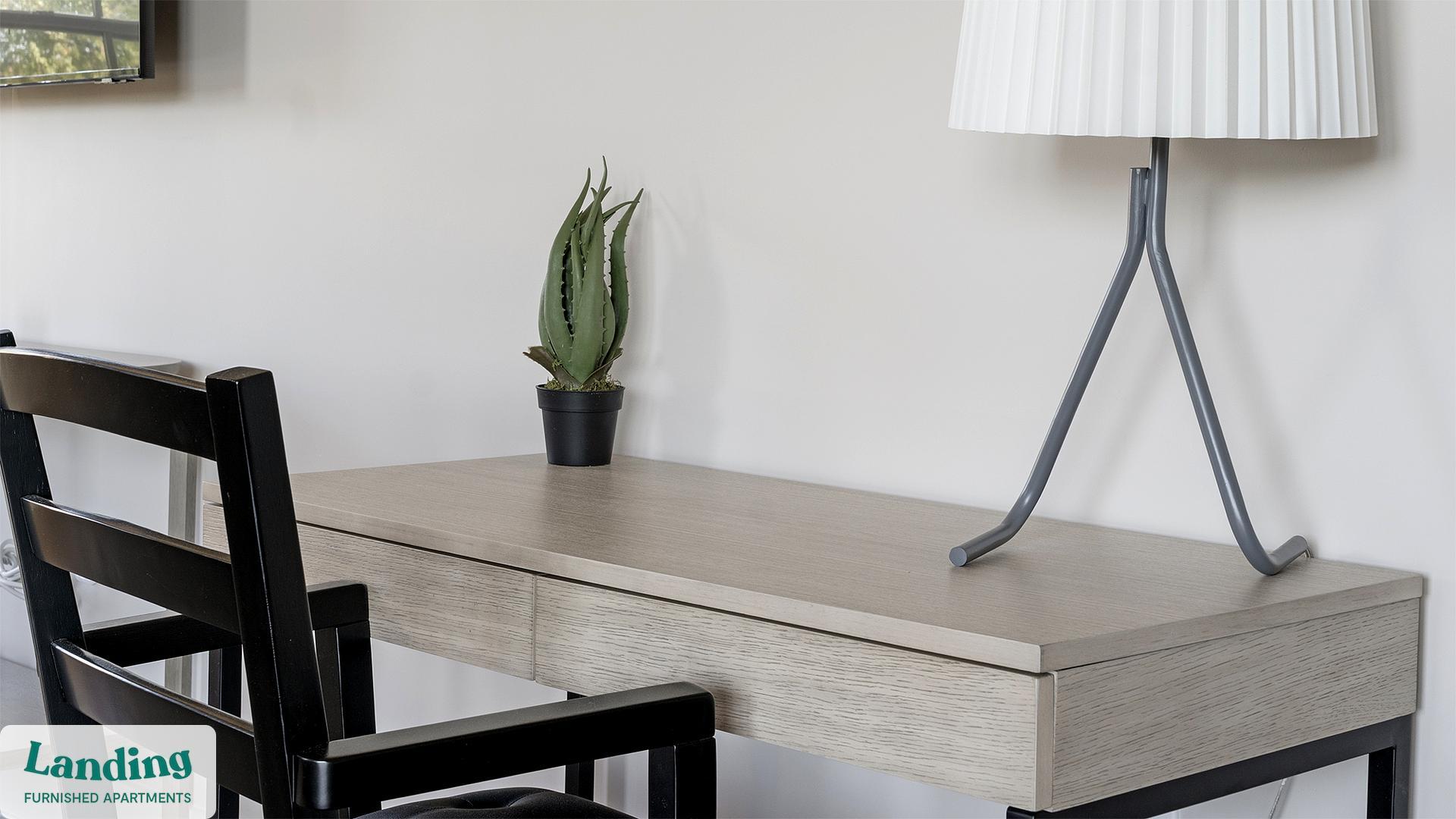 Building Photo - 1000 Forestview Dr