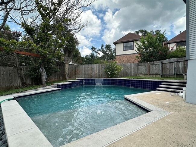 Building Photo - 7406 Curly Leaf Cove