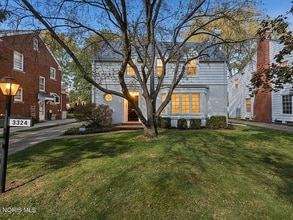 Building Photo - 3324 Pelham Rd