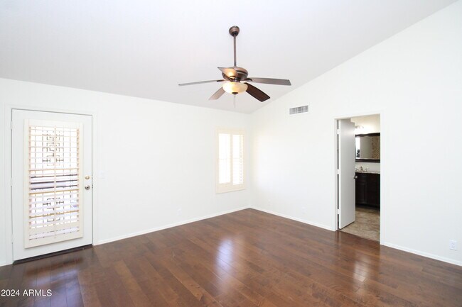 Building Photo - 4052 E Palo Brea Ln