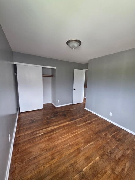 Building Photo - 8594 W Villard Ave