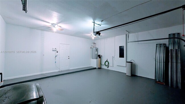 Building Photo - 2151 NE 37th Terrace
