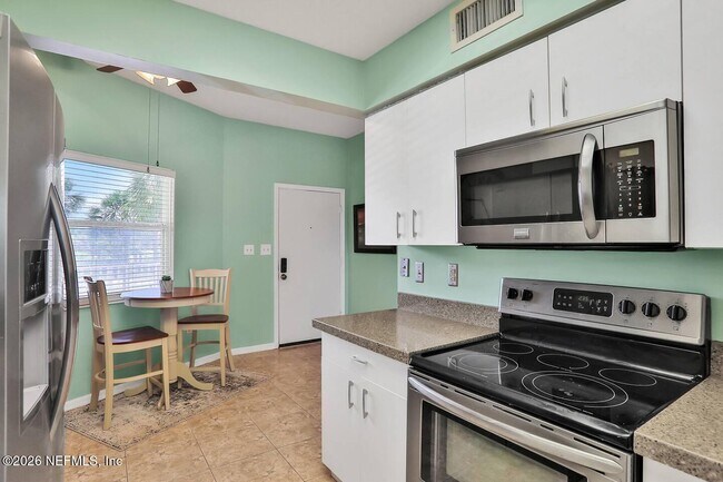 Building Photo - 104 Surfview Dr