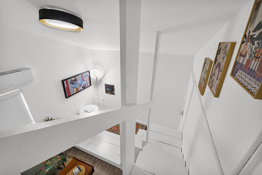 Building Photo - 274 NW 43rd St