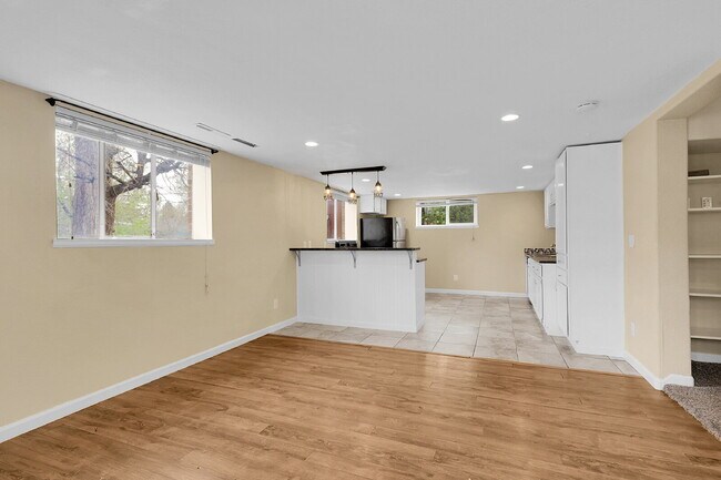 Building Photo - $1,795.95 - 2 Bed, 1 Bath Duplex Unit in Littleton with Fenced in yard, and In Unit Laundry!
