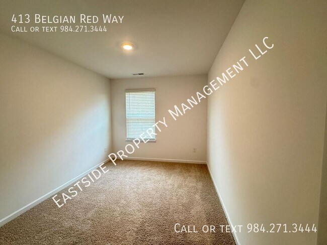 Building Photo - 413 Belgian Red Wy