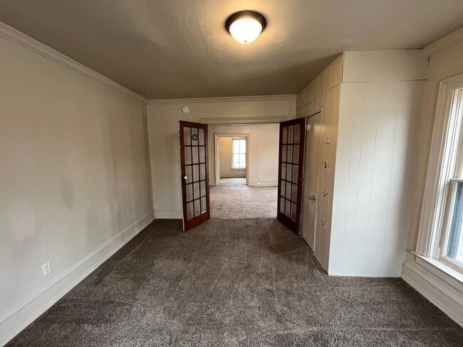 Building Photo - 714 Jackson St