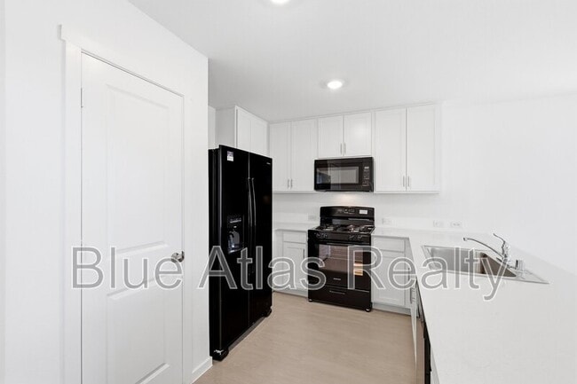 Building Photo - 12200 Steeplechase Dr