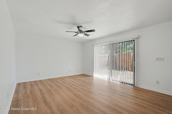 Building Photo - 3915 Vista Oaks Cir NE