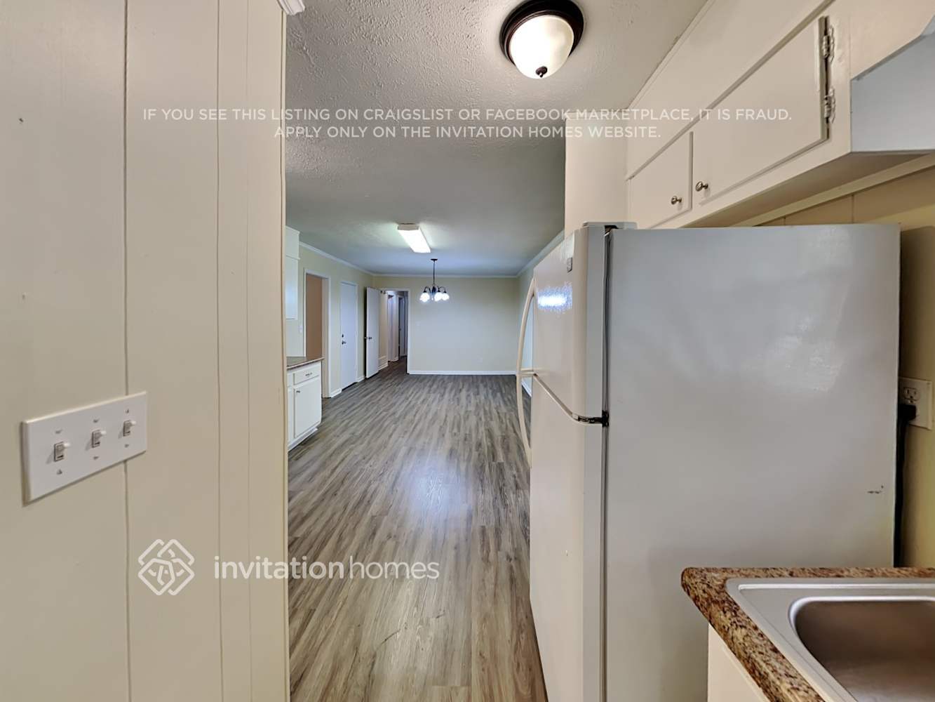 Building Photo - 2926 Pine Hill Dr