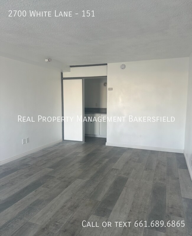 Building Photo - 2700 White Ln