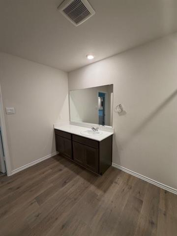 Building Photo - 1208 Riverbrook Ln