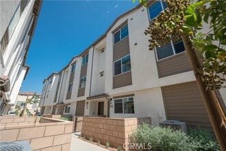Building Photo - 4276 Marigold Lane