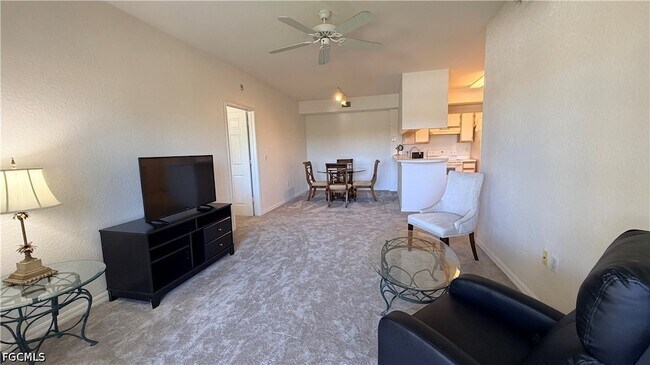 Building Photo - 6490 Aragon Way