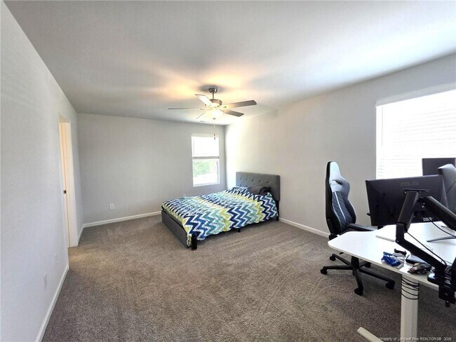 Building Photo - 233 Chinook Ln