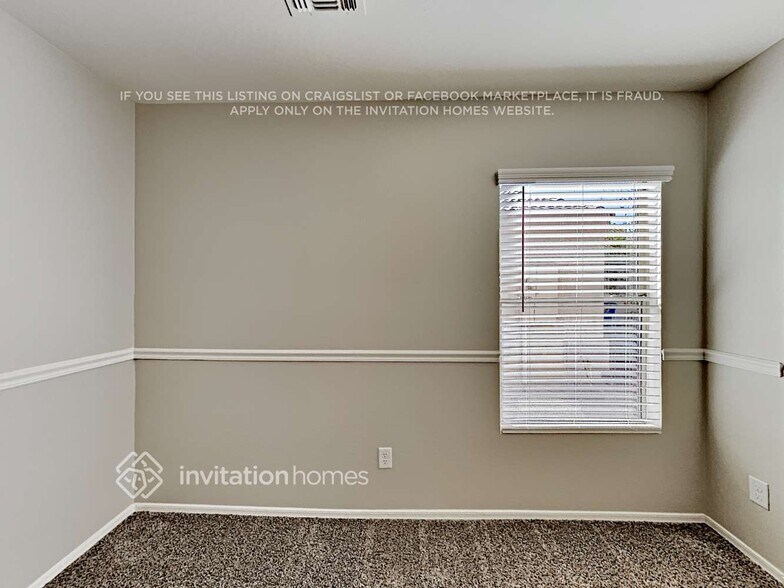 Building Photo - 12729 W Dreyfus Dr