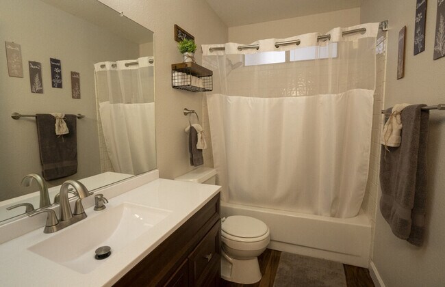 Building Photo - 3263 S Justin St