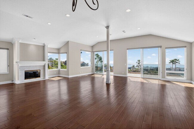 Building Photo - The Ultimate Coastal Escape: 3 Bedrooms with Panoramic Ocean Views in Gated Waterford Pointe!