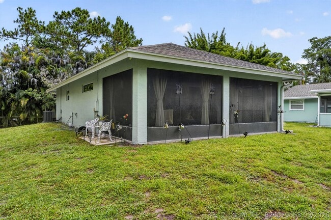 Building Photo - 16143 127th Dr N