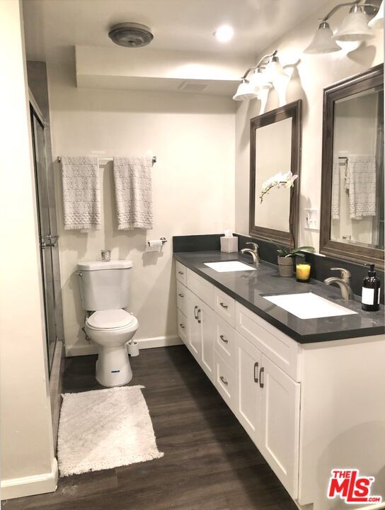 Building Photo - 1261 Laurel Ave