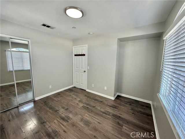 Building Photo - 930 S Charlotte Ave