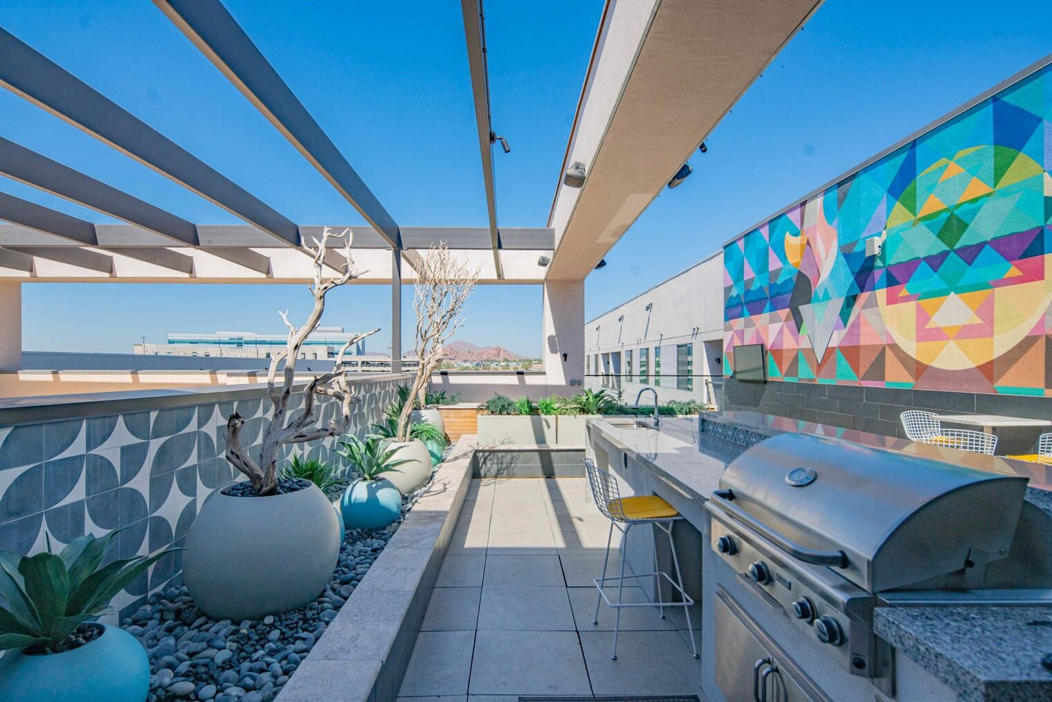 Building Photo - 701 W Rio Salado Pkwy
