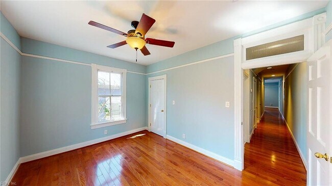 Building Photo - 409 Dinwiddie St