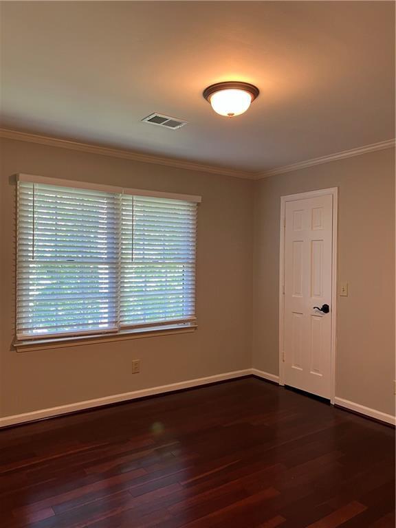 Building Photo - 370 Woodstone Dr