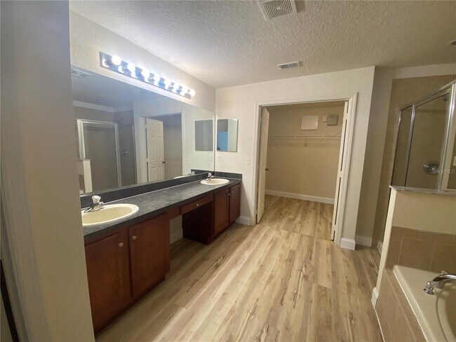 Building Photo - 2908 Grafton Dr