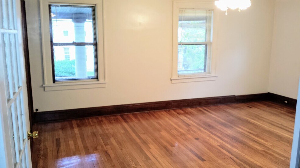 Building Photo - 1973 W 44th St