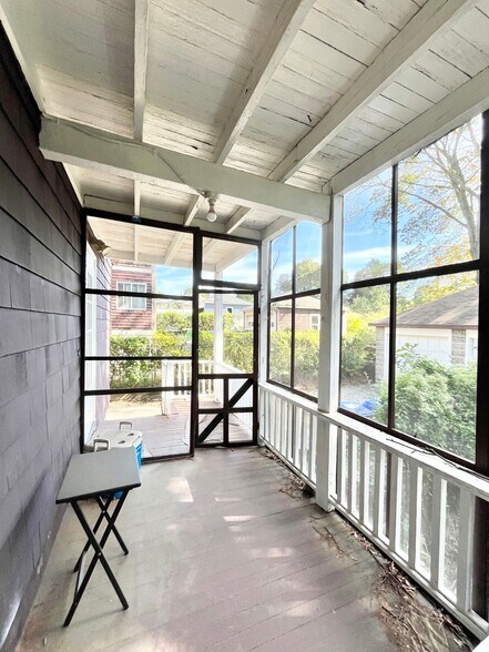 Building Photo - 35 Matchett St