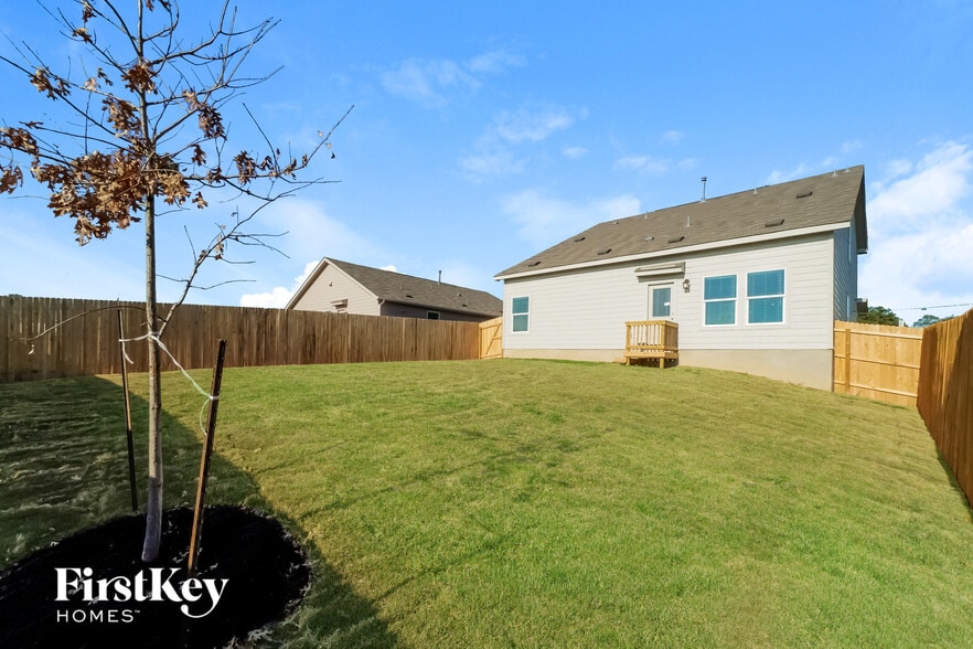 Building Photo - 13244 Rosemary Cove