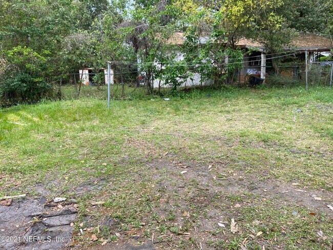 Building Photo - 3716 Stuart St