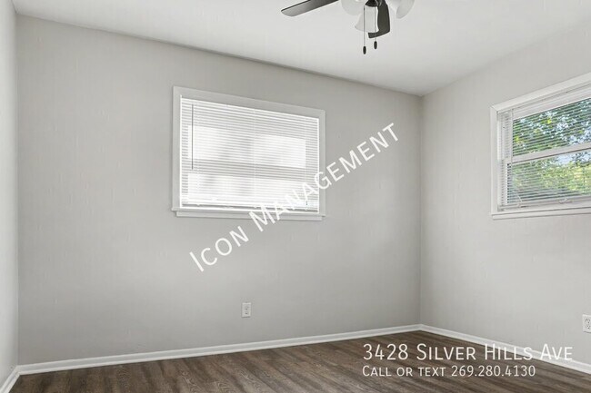 Building Photo - 3428 Silver Hills Ave