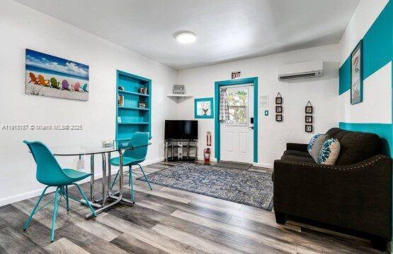 Primary Photo - 1629 Johnson St