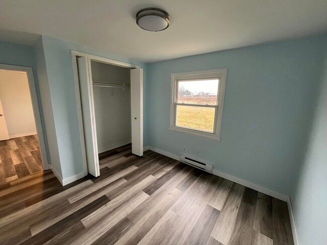 Building Photo - 290 S 368 E