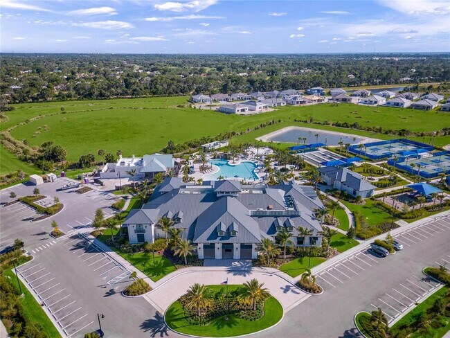 Building Photo - 14860 Misty Pond Lp