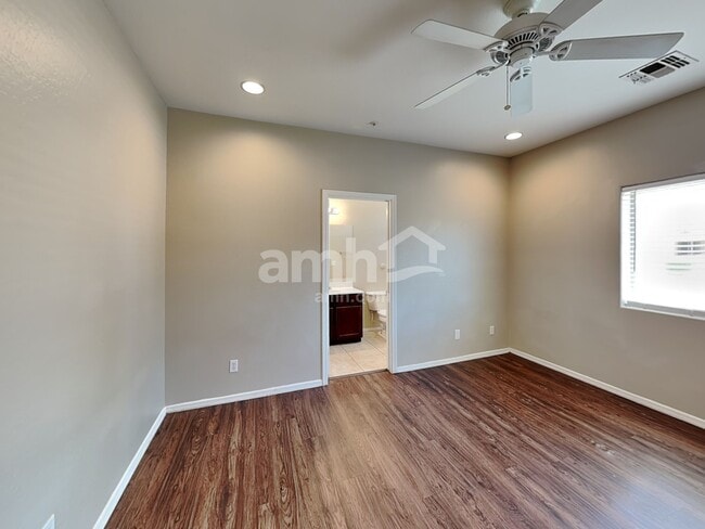 Building Photo - 8940 W Olive Ave