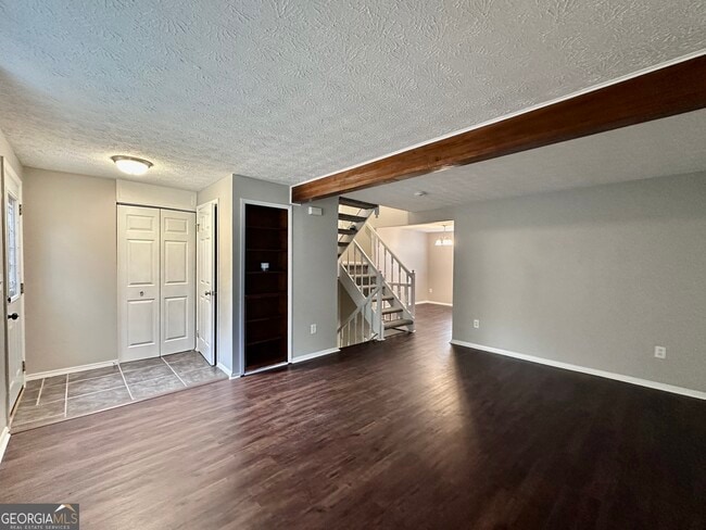 Building Photo - 1719 Cumberland Valley Dr SE