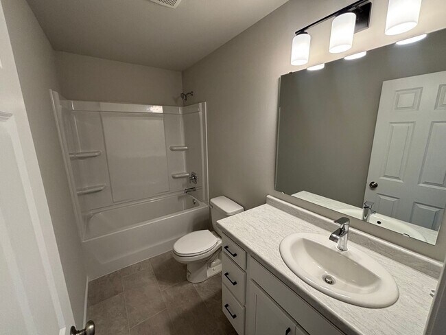 Building Photo - Modern Living Meets Comfort – Brand New 3 Bed, 2.5 Bath Twin Home!