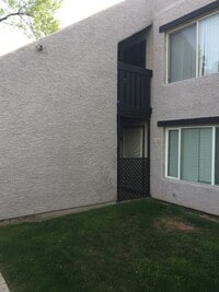 Building Photo - Great Location in Mesa