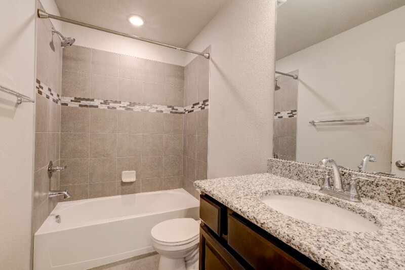 Building Photo - 884 Winding Brk Dr