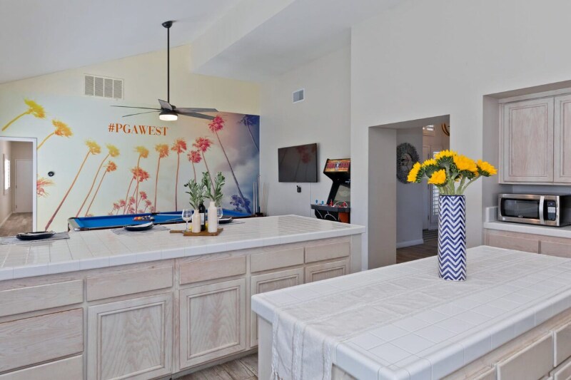 Building Photo - 56980 Merion