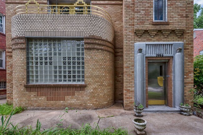 Building Photo - 7943 Delmar Blvd