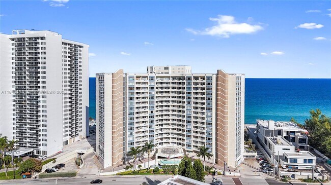 Building Photo - 3180 S Ocean Dr