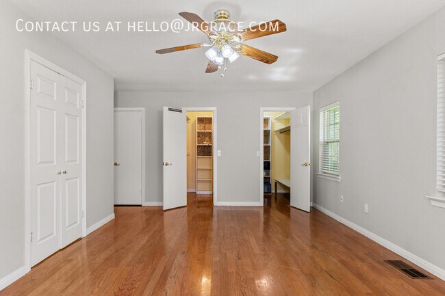 Building Photo - 525 W 4th St