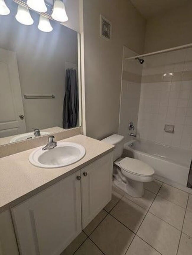 Building Photo - 11030 Legacy Dr