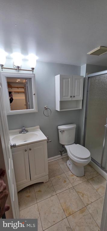 Building Photo - 223 Laura Anne Ct